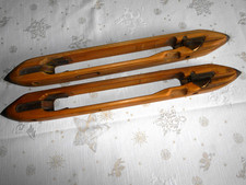 2 HOLZWEBSTUHL-SHUTLES -