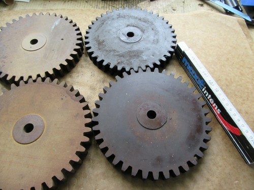 Altes zahnrad 200 - , mm