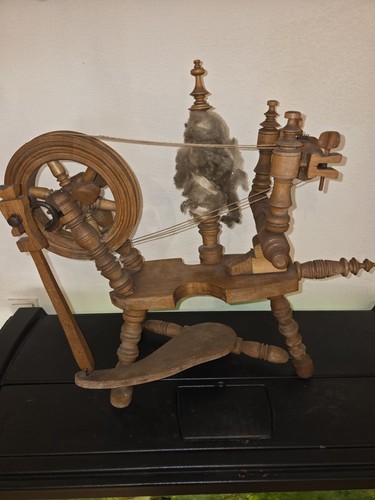 Antikes horizontalesspinnrad - antikes,